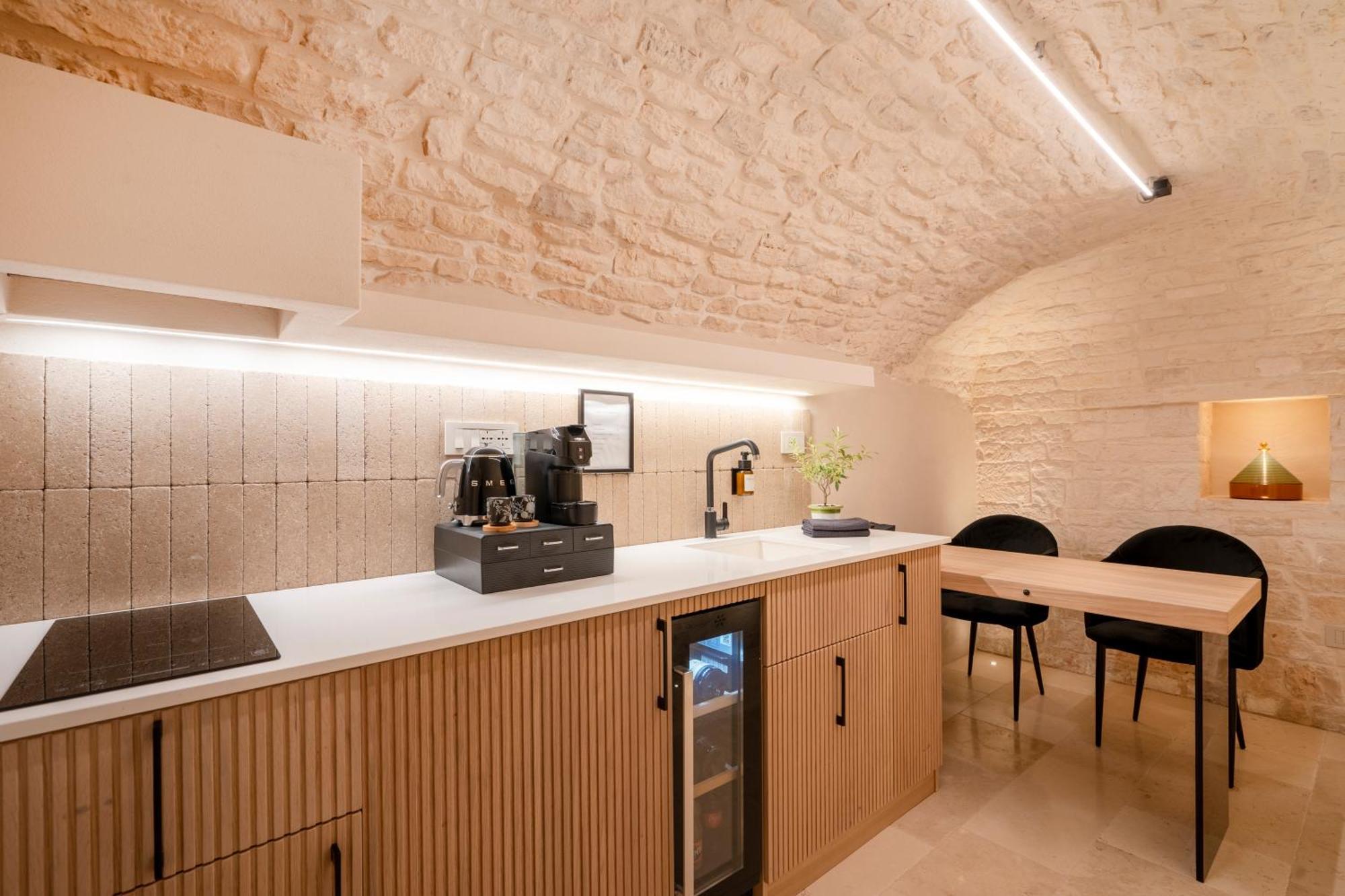 Naiira Luxury Trullo - Jacuzzi And Patio Apartment Alberobello Luaran gambar